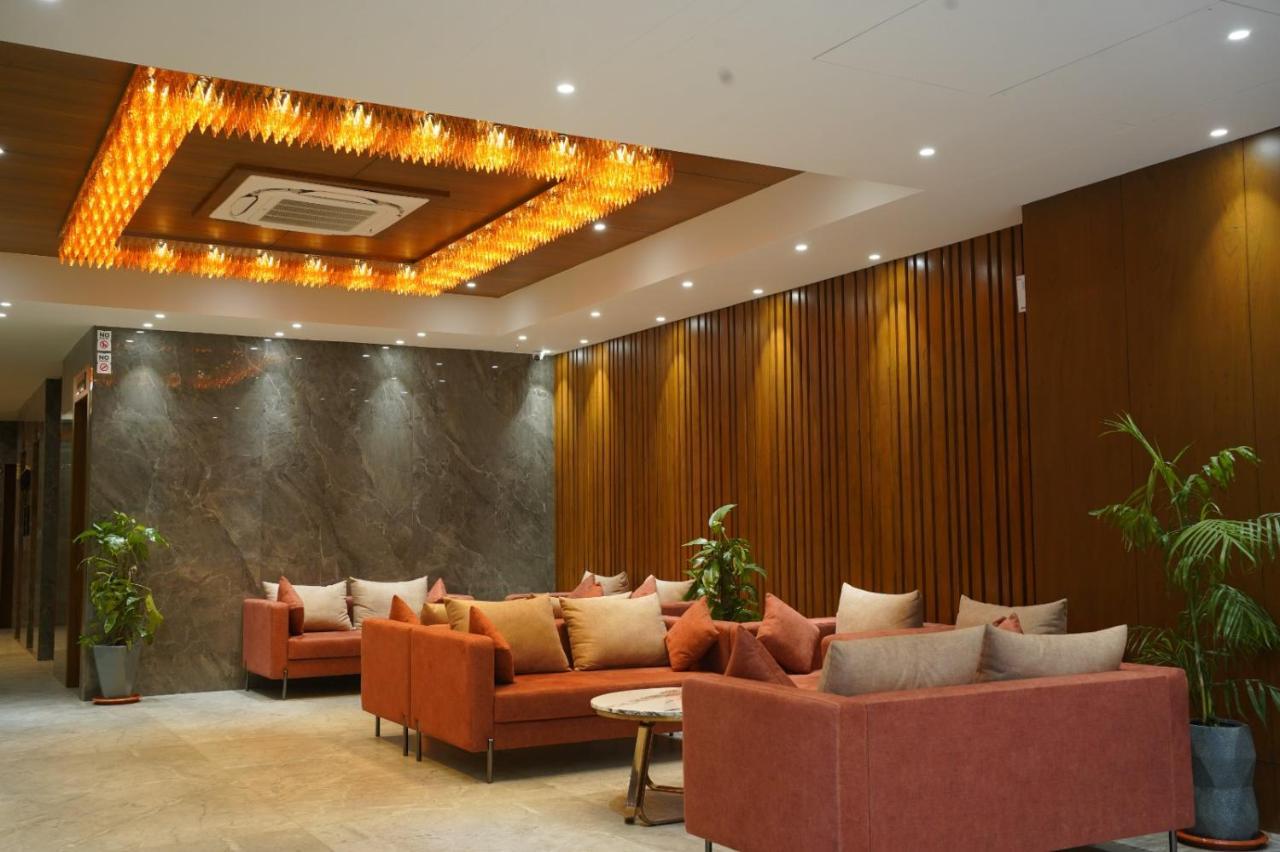 Hotel Stature Inn Kevadia Luaran gambar