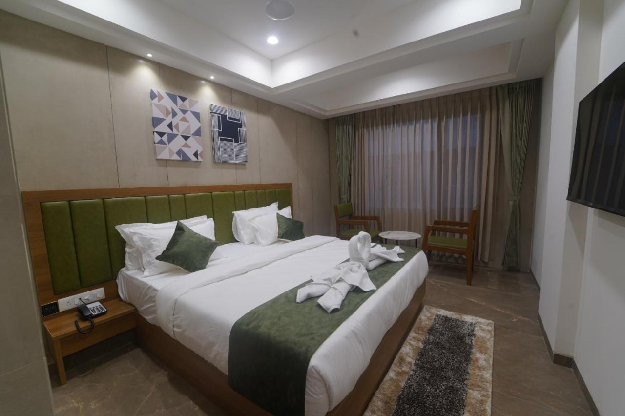 Hotel Stature Inn Kevadia Luaran gambar