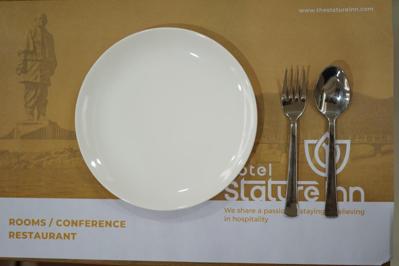Hotel Stature Inn Kevadia Luaran gambar