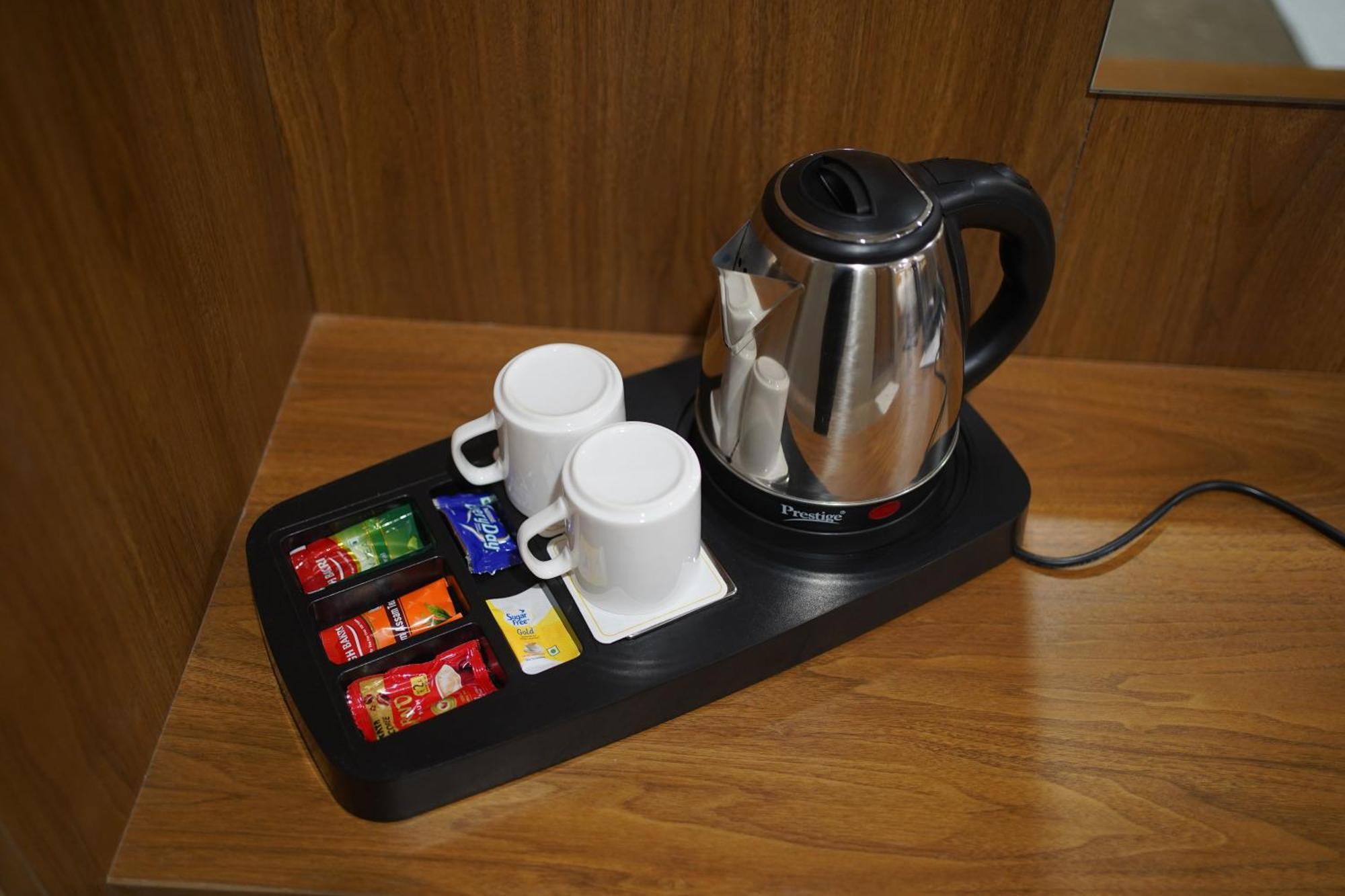 Hotel Stature Inn Kevadia Luaran gambar