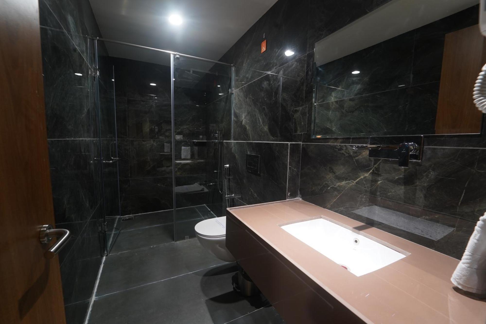 Hotel Stature Inn Kevadia Luaran gambar
