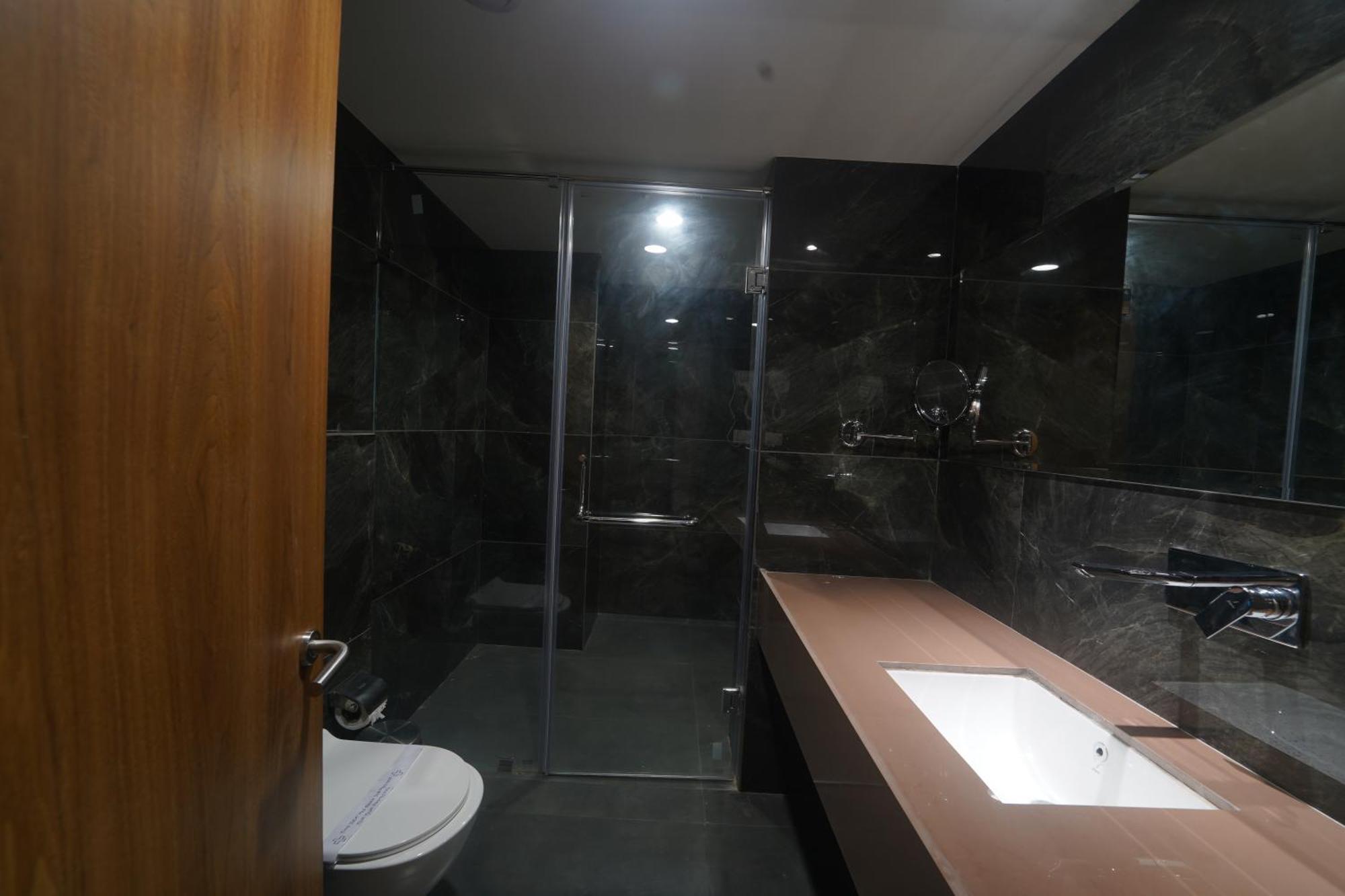 Hotel Stature Inn Kevadia Luaran gambar